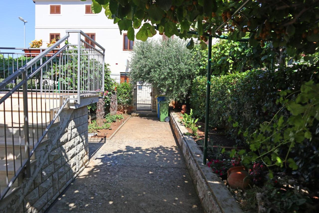Ferienwohnung Apartman Slavko Tar-Vabriga Exterior foto