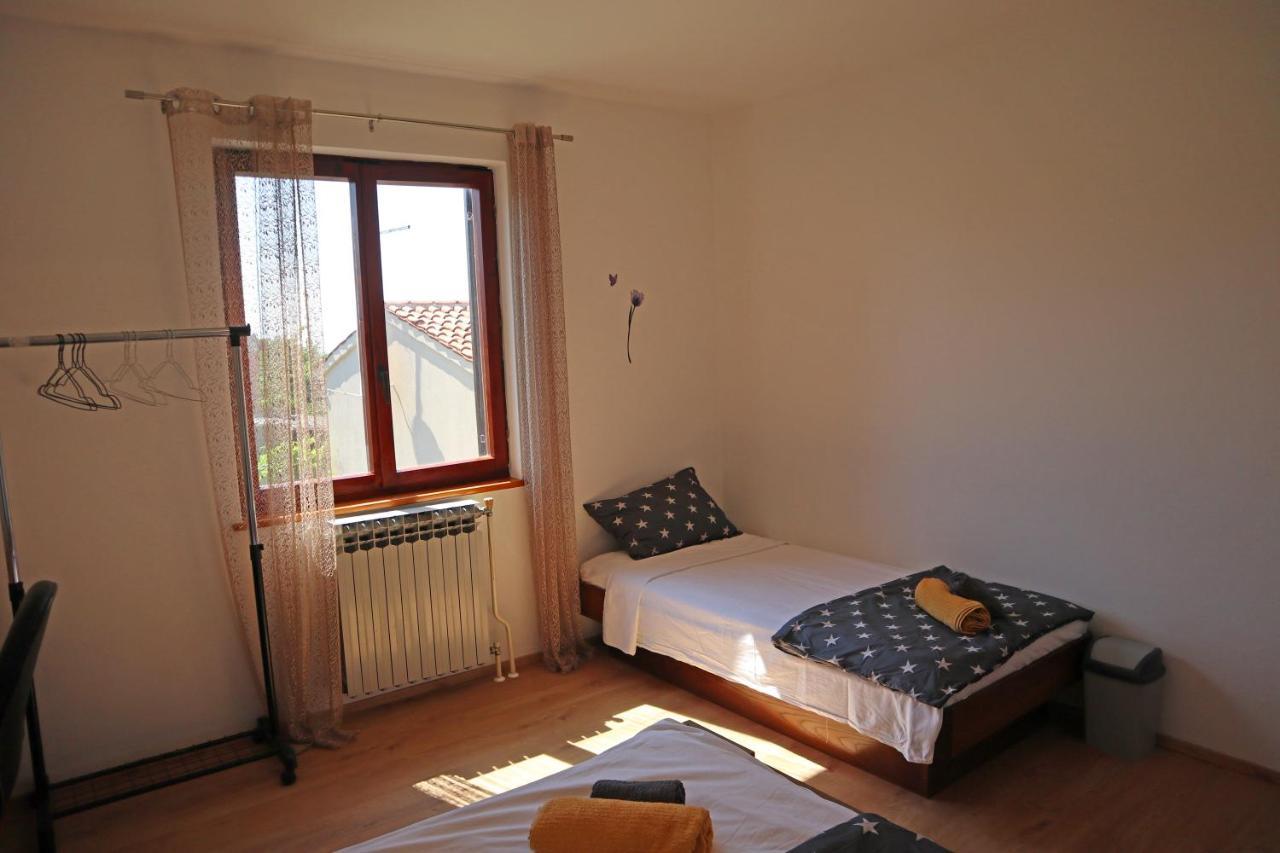 Ferienwohnung Apartman Slavko Tar-Vabriga Exterior foto